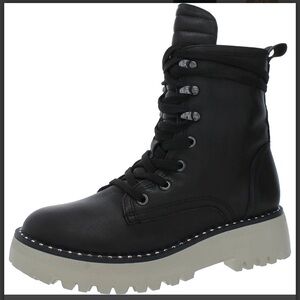 NWT Kenneth Cole Black Lace-Up Women's Boots size 8